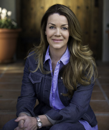 Claudia Christian - Photograph David
        Honl